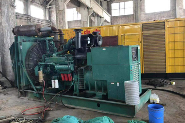 荔湾发电机组的空气滤清器应该如何保养？