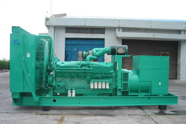 荔湾工厂发电机应急发电时如何更准确地检查发电机状态？